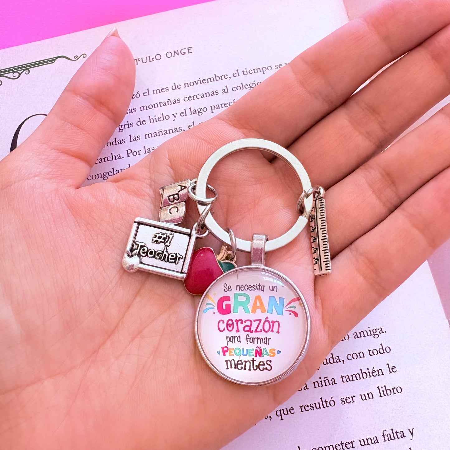 Llavero de charms para profesores