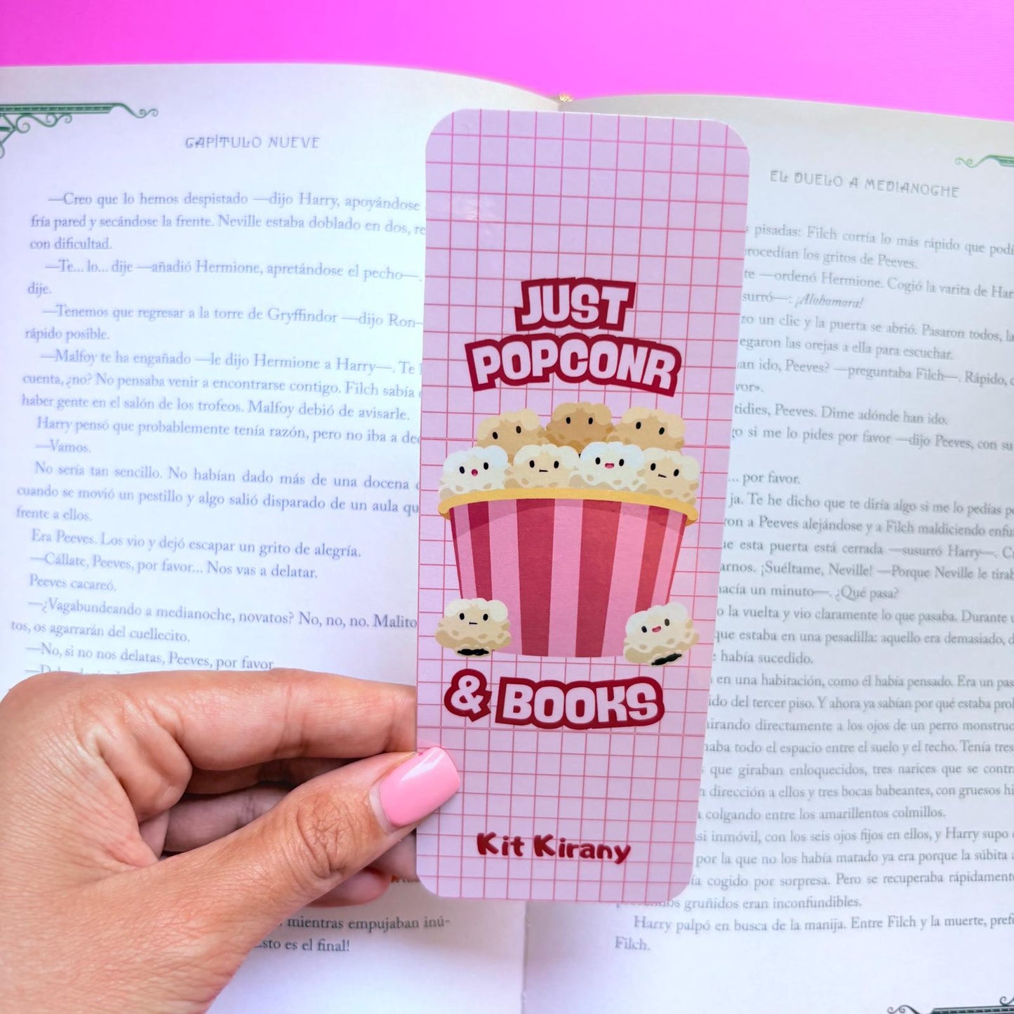 Marcapáginas Just popcorn and books