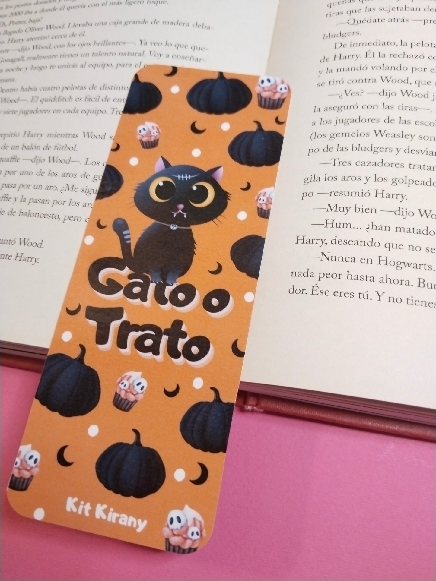 Marcapáginas gato o trato