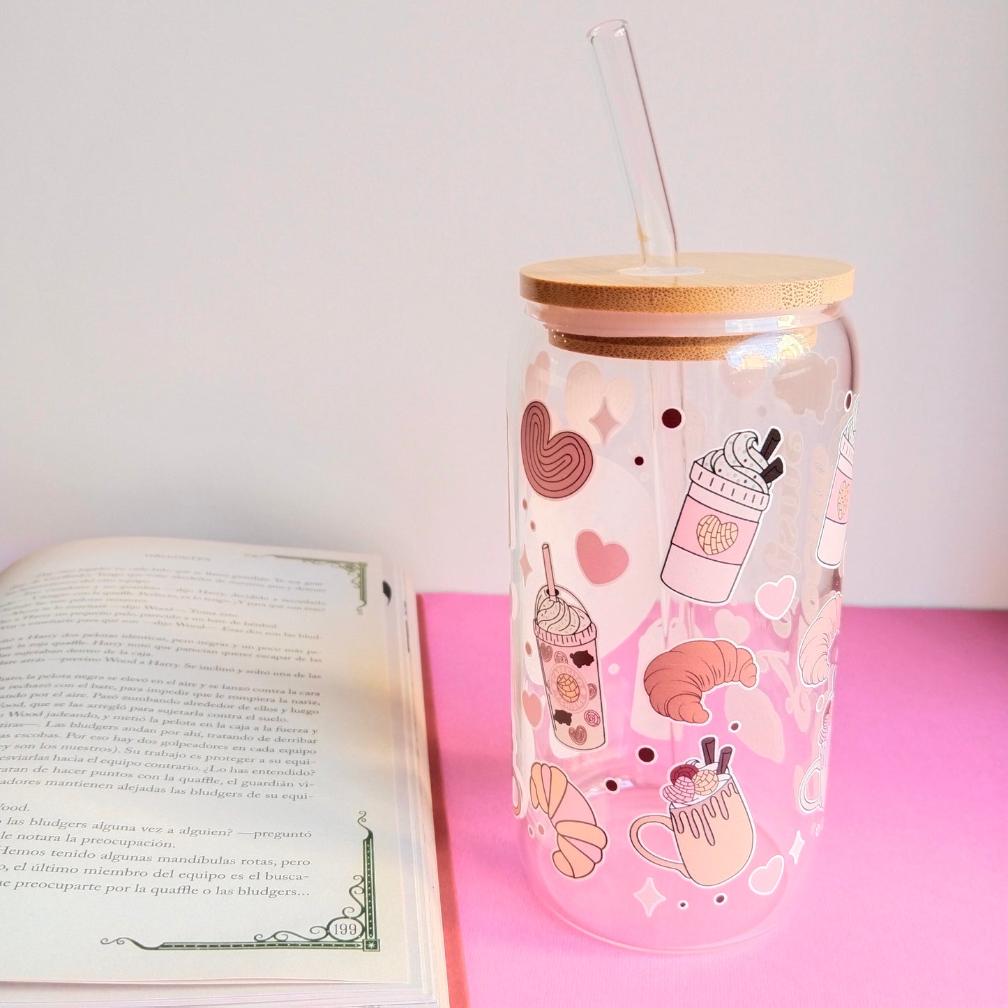 Vaso de cristal cafecito y chisme